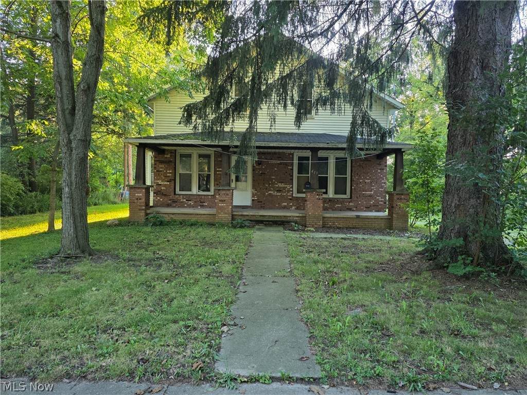 419 Barker Street - Photo 1