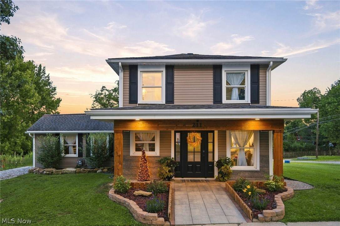 211 Wood Street - Photo 1