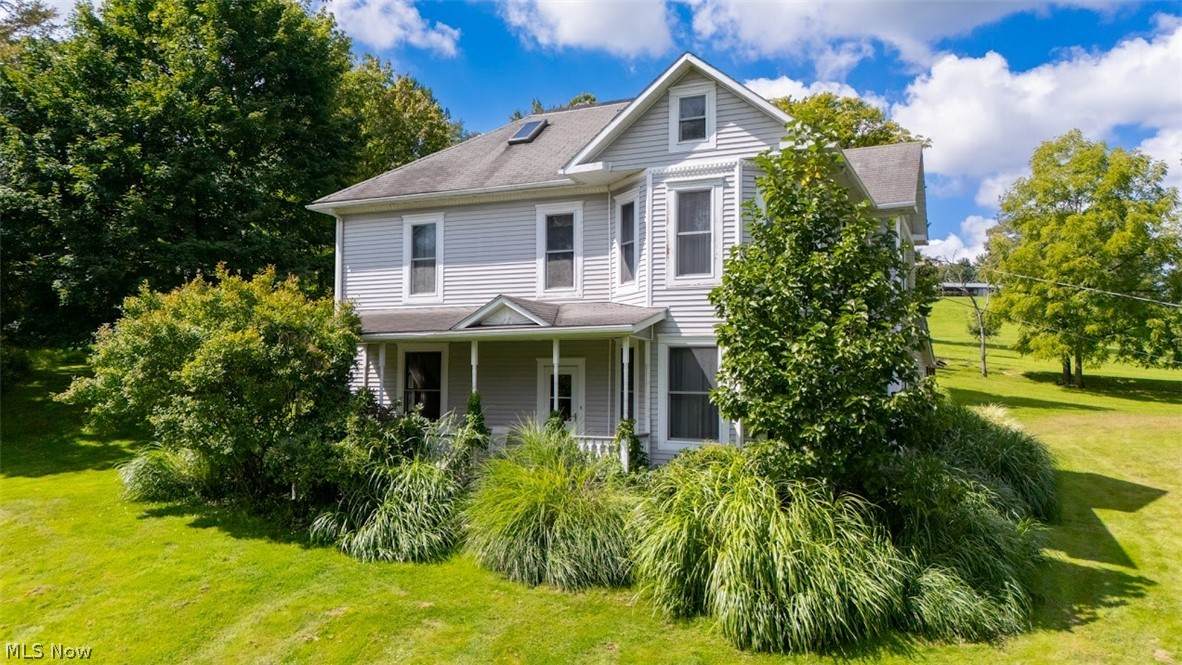 100 Stratton Lane - Photo 1