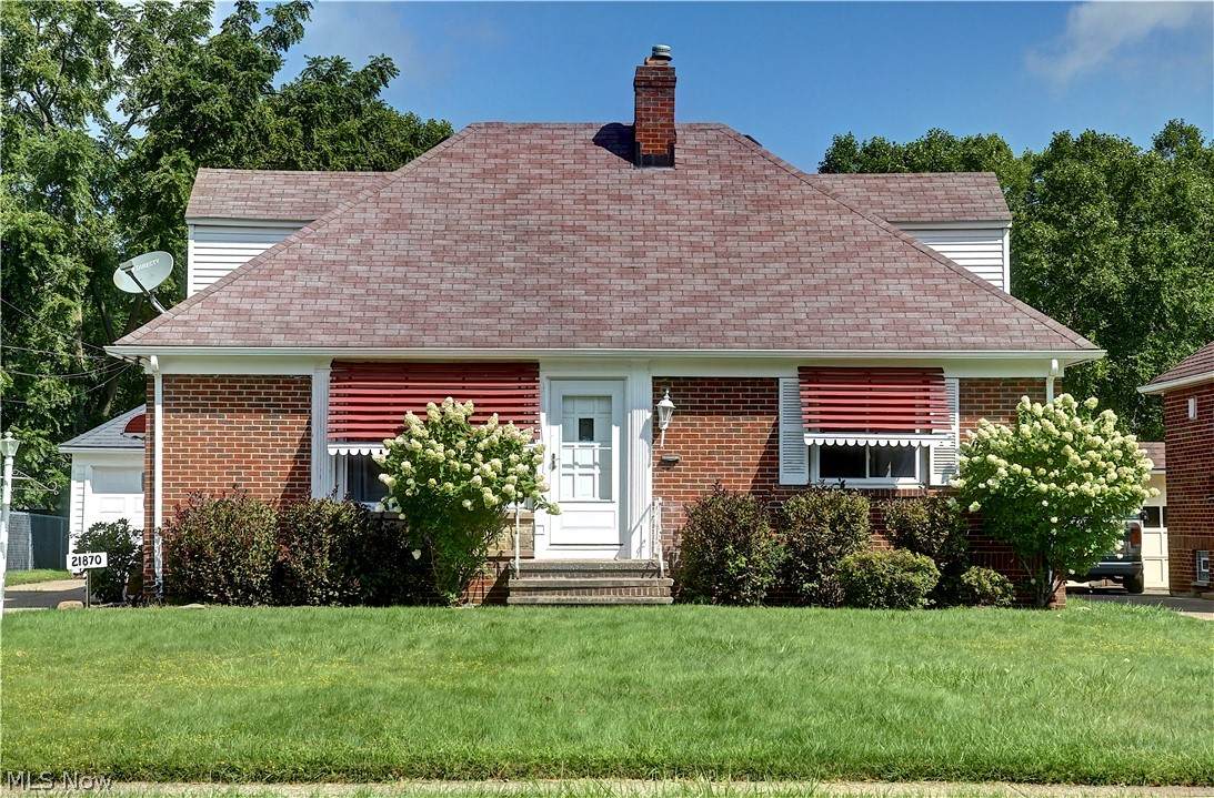 21870 Seabury Avenue - Photo 1