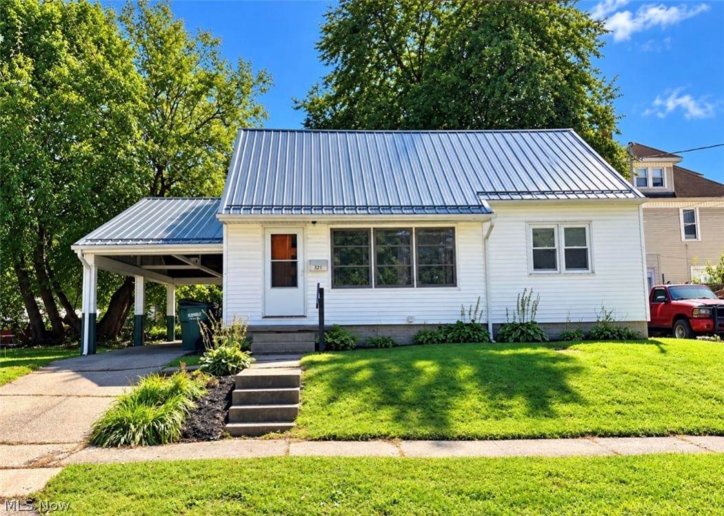 321 Elm Street - Photo 1