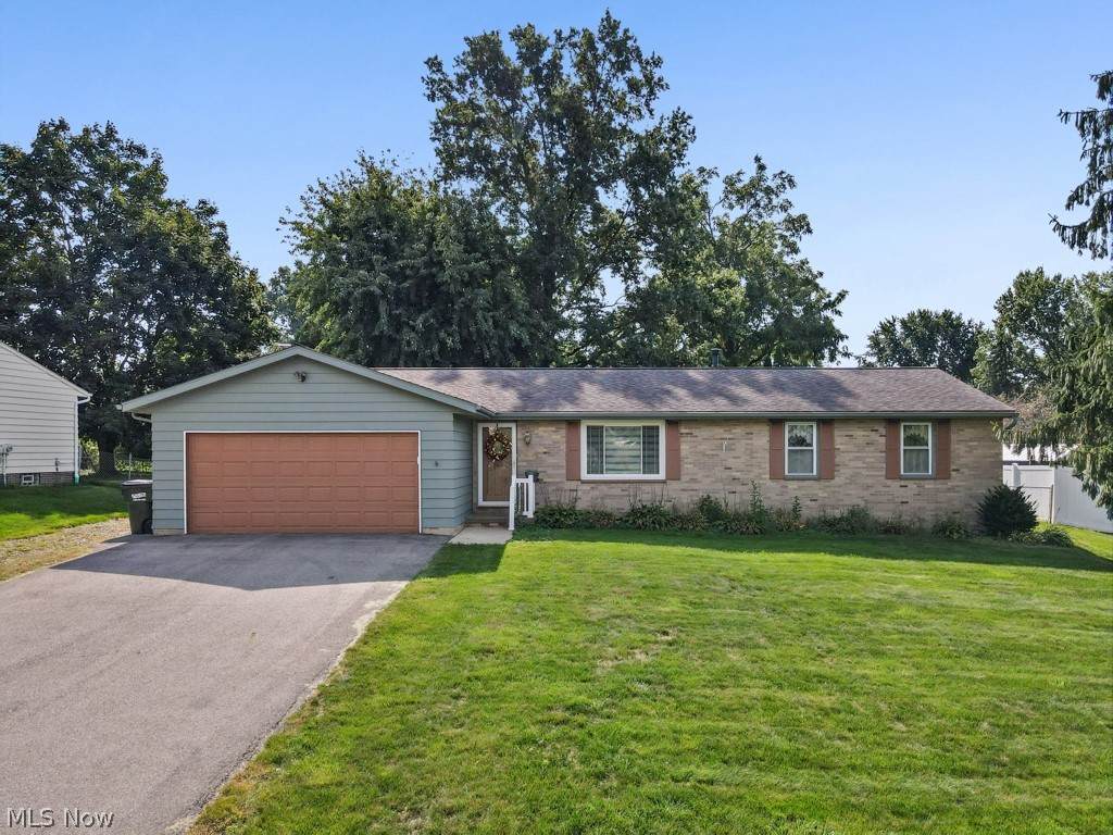 8508 Kellydale Street - Photo 1