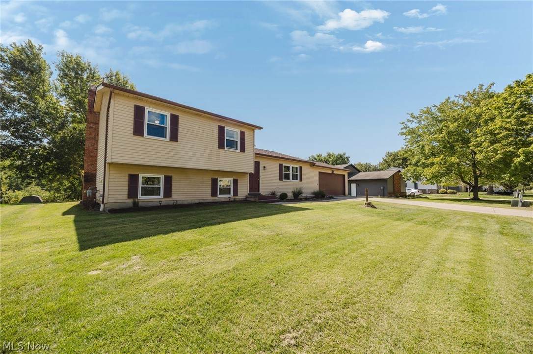 1004 Lancaster Drive - Photo 1