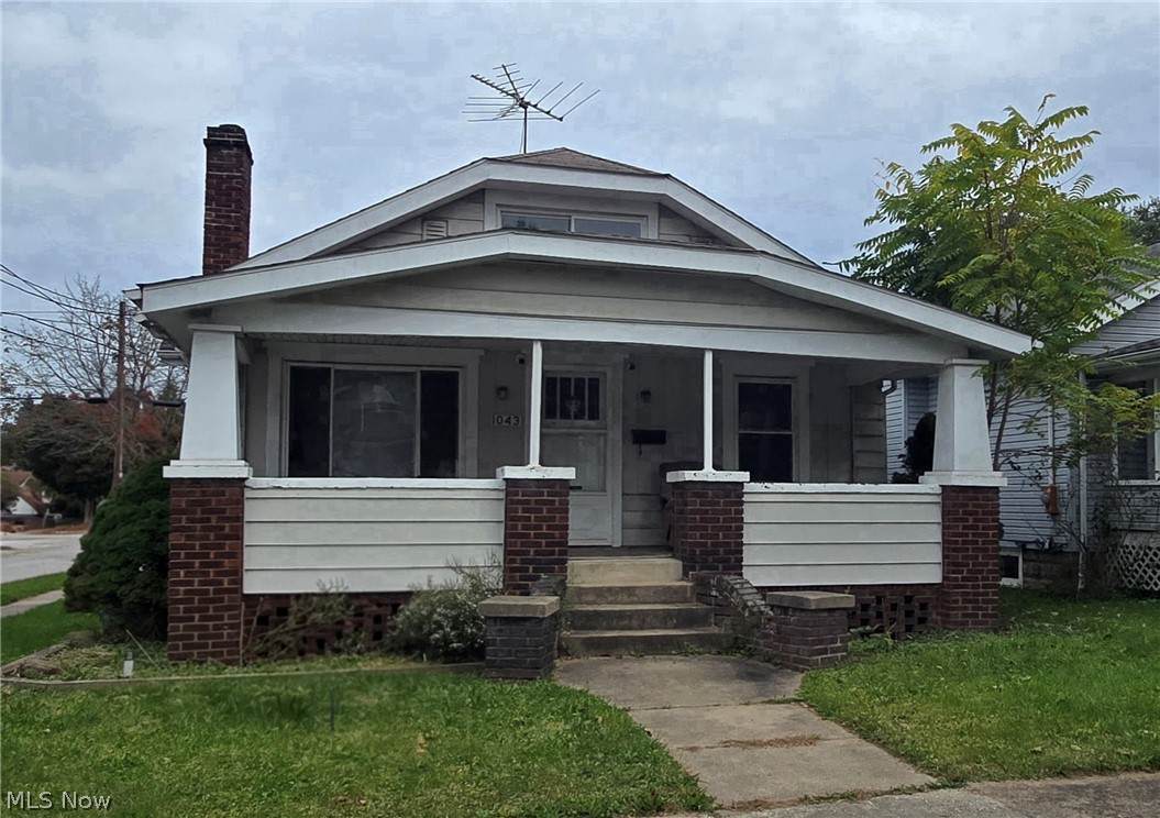 1043 Berwin Street - Photo 1