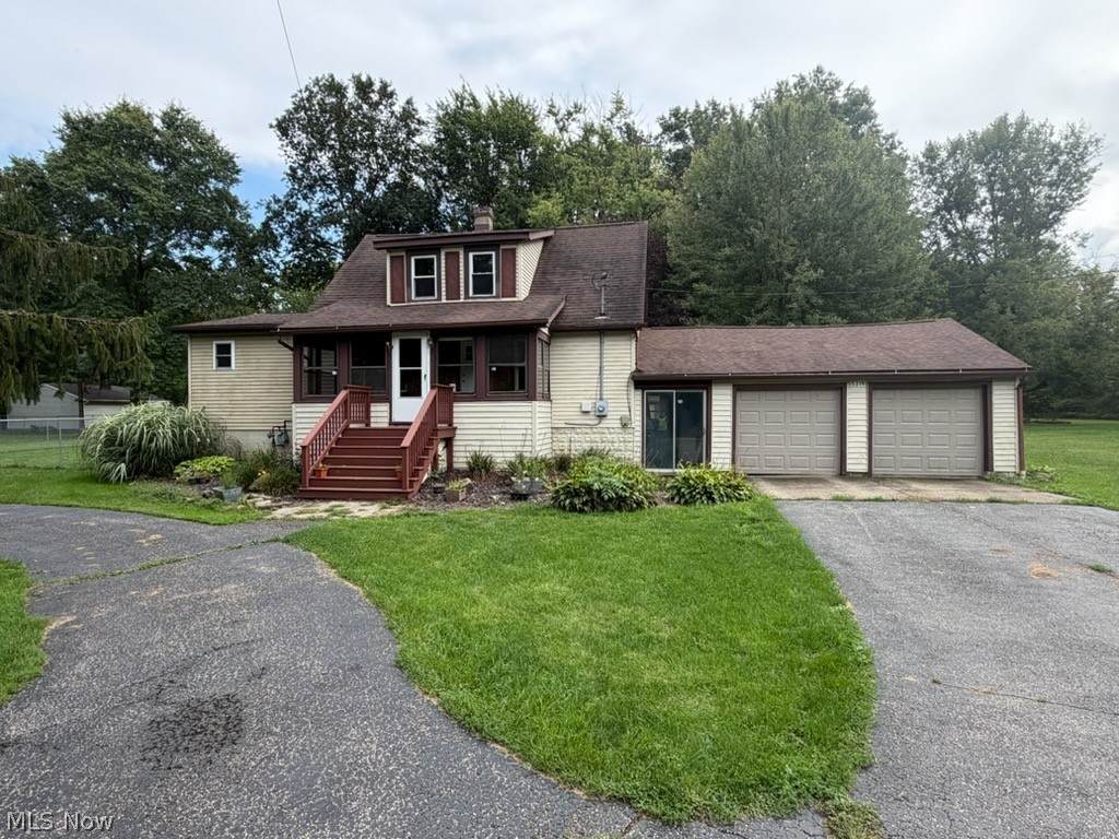 5319 Scott Street - Photo 1