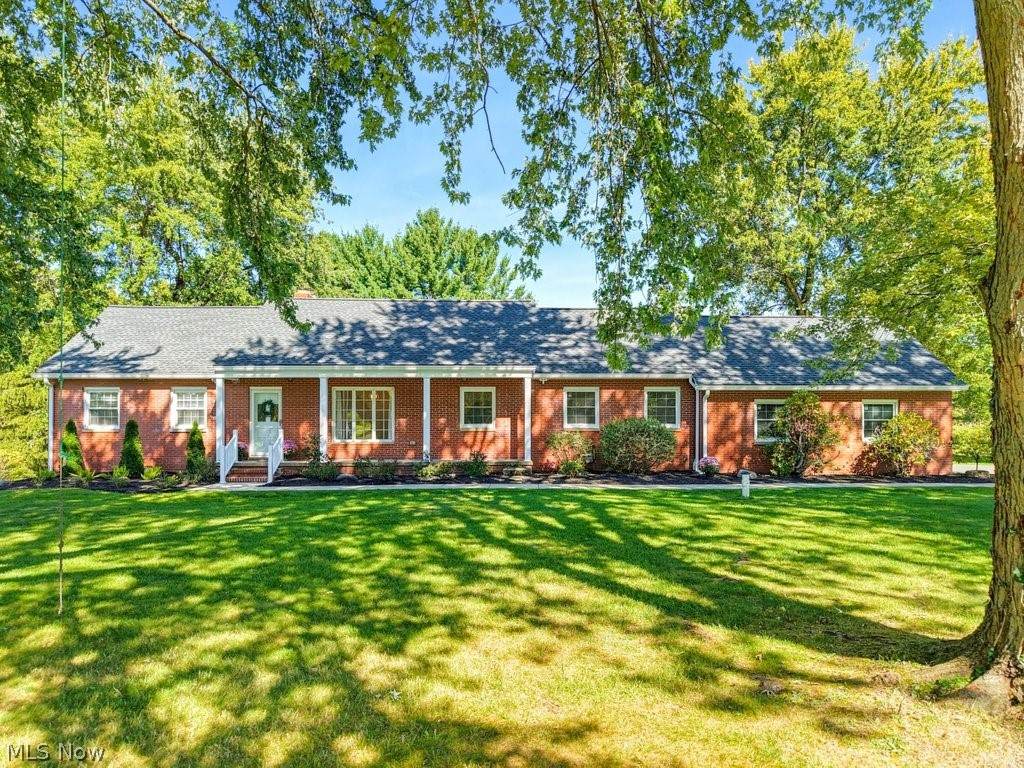2613 Doug Avenue - Photo 1