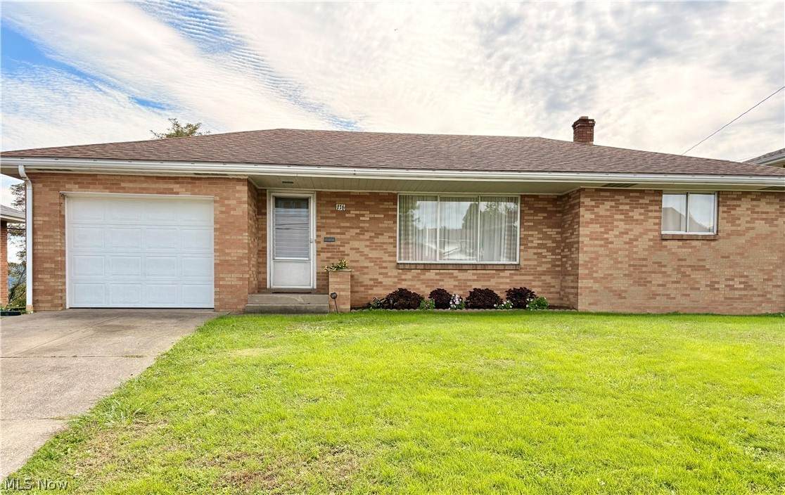 116 Benita Drive - Photo 1