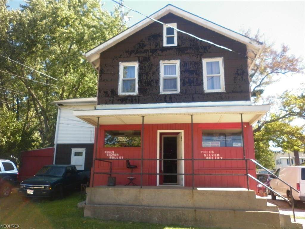 1105 Walnut Avenue - Photo 1