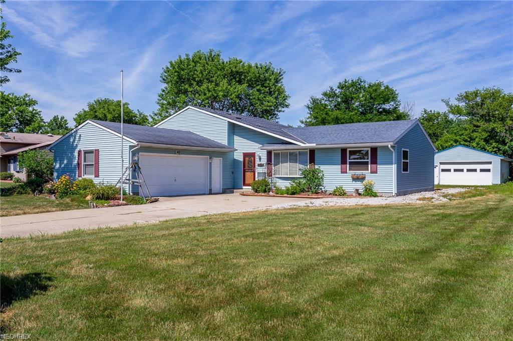 4202 Berkeley Dr - Photo 1