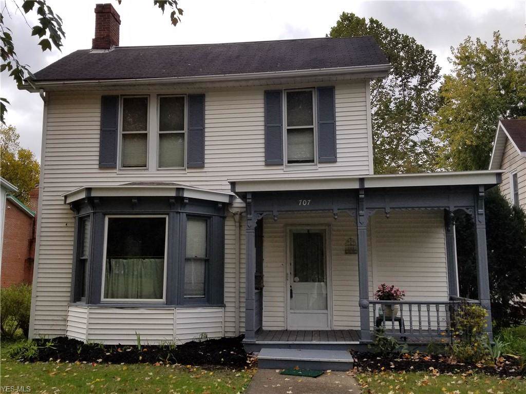 707 3rd Street - Photo 1