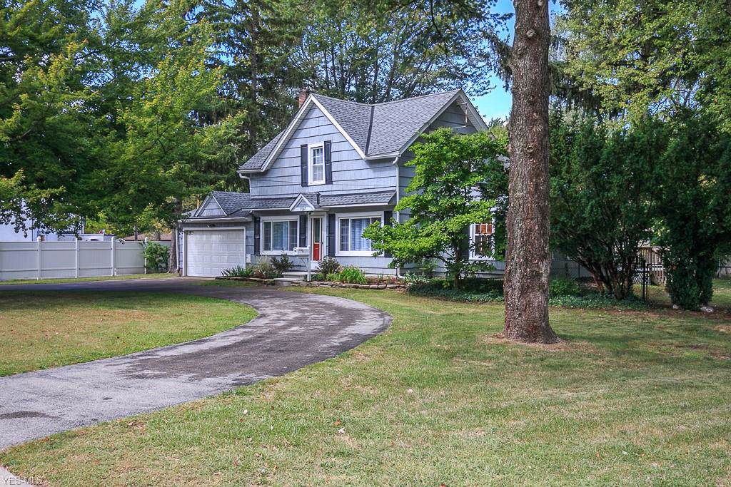 7097 Lake Shore Boulevard - Photo 1
