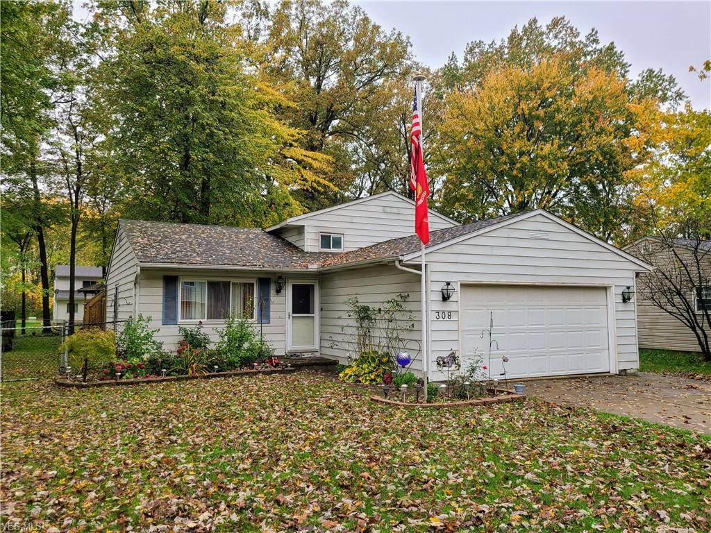 308 Maplewood Court - Photo 1
