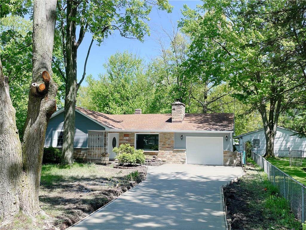 5963 Wallace Boulevard - Photo 1