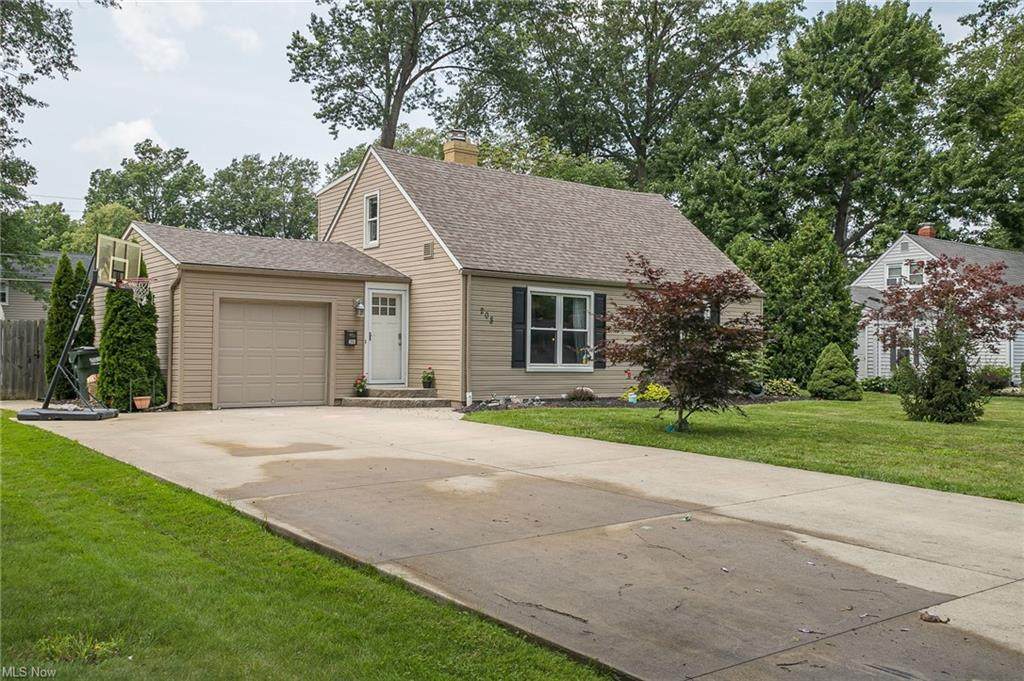208 Fairfield Road - Photo 1