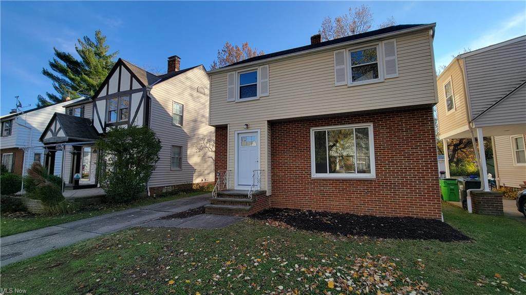 21800 Roberts Avenue - Photo 1