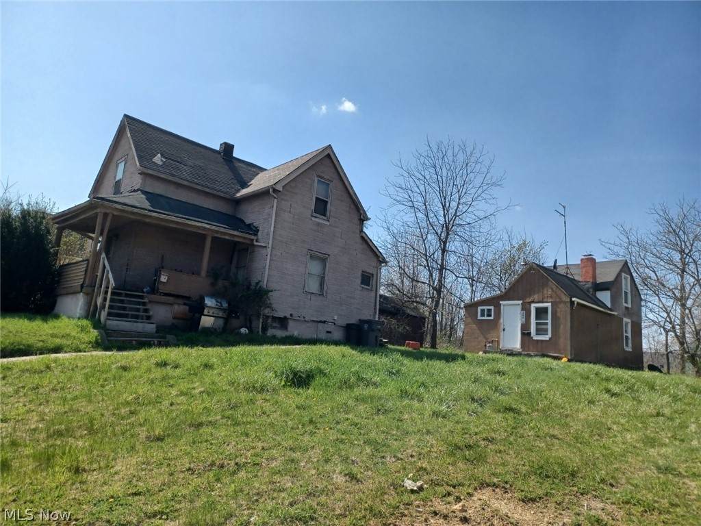 364 Broadview Avenue - Photo 1