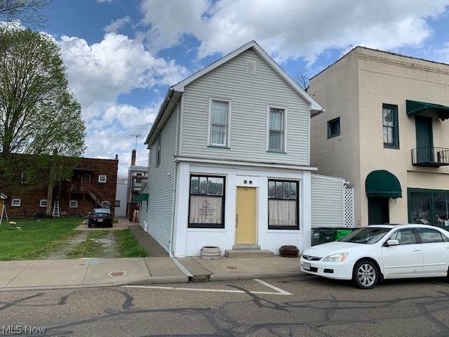 215 Center Street - Photo 1
