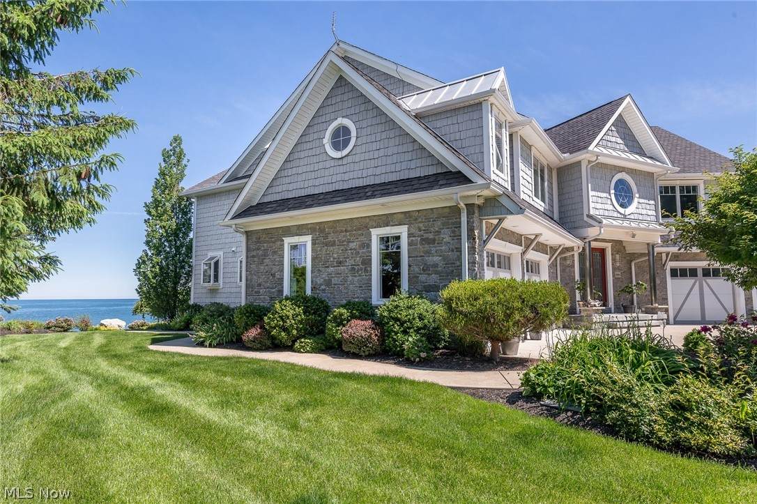1664 Shore Drive - Photo 1