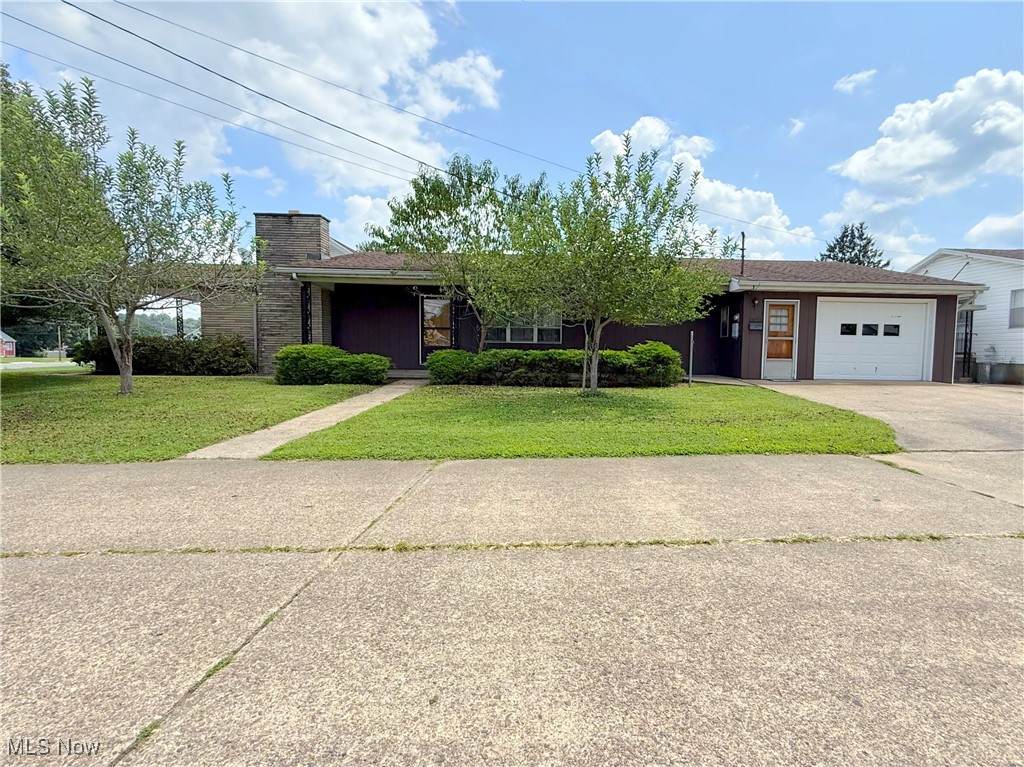 2022 & 2022 1/2 36th Street - Photo 1