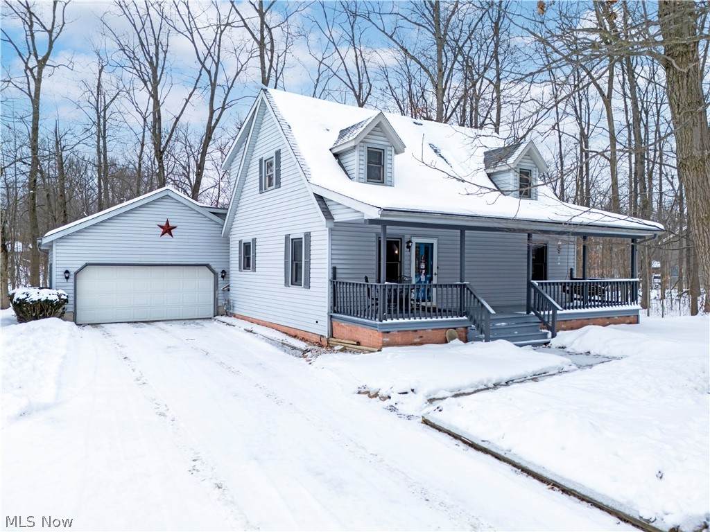 1405 Laurel Drive - Photo 1