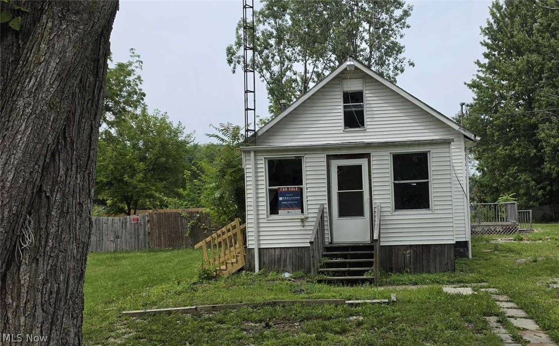 517 Dewitt Street - Photo 1