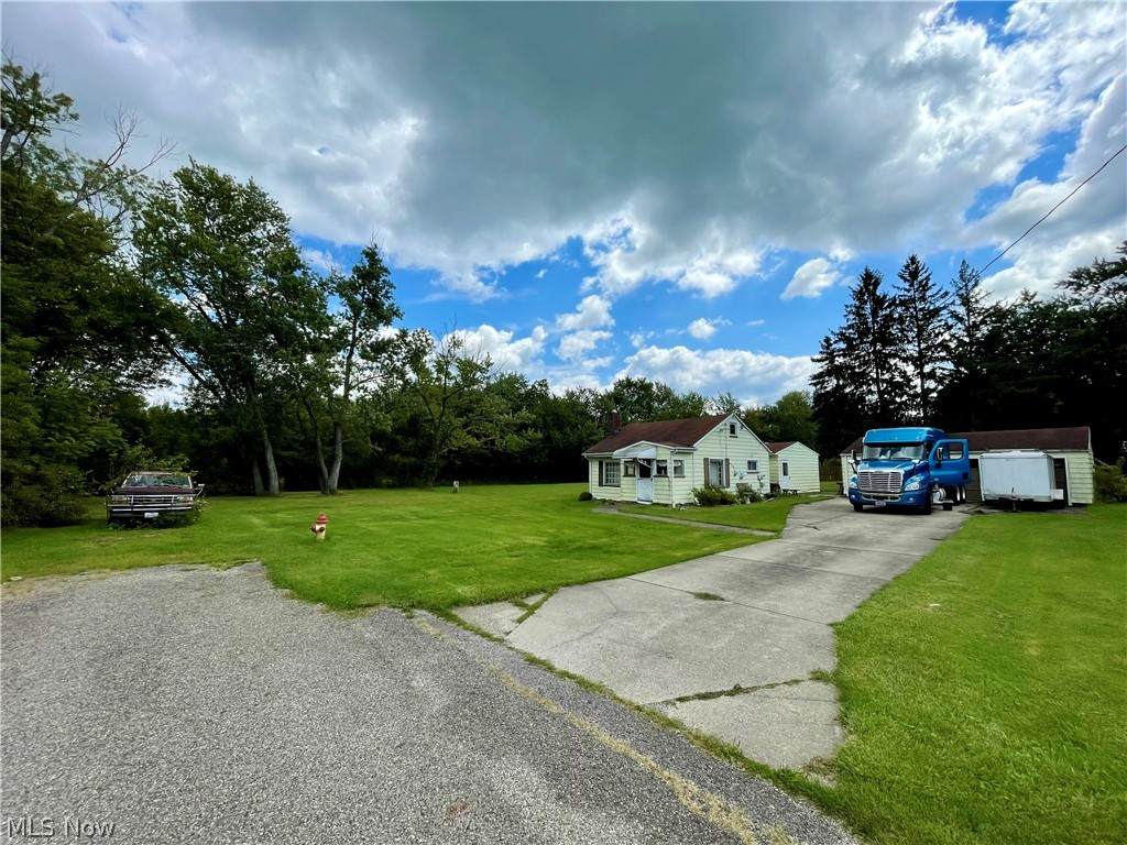 557 Russell Avenue - Photo 1