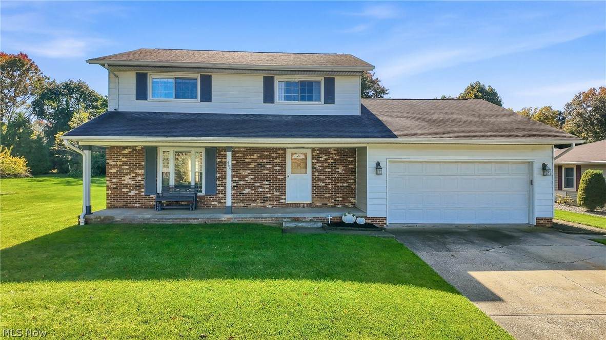1560 Raywood Road - Photo 1