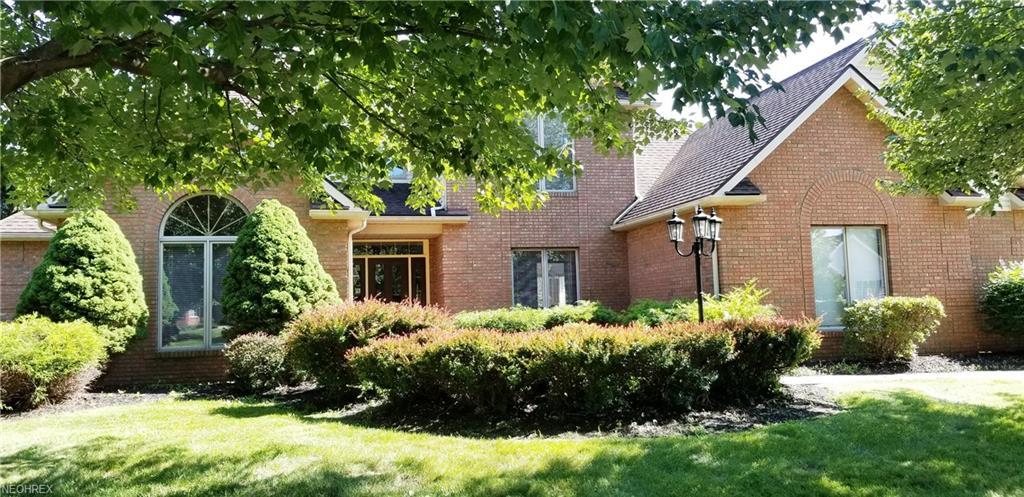 1820 Canterbury Ln - Photo 1
