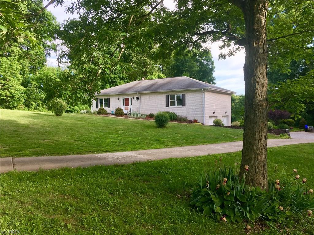 265 Lynnwood Ave - Photo 1