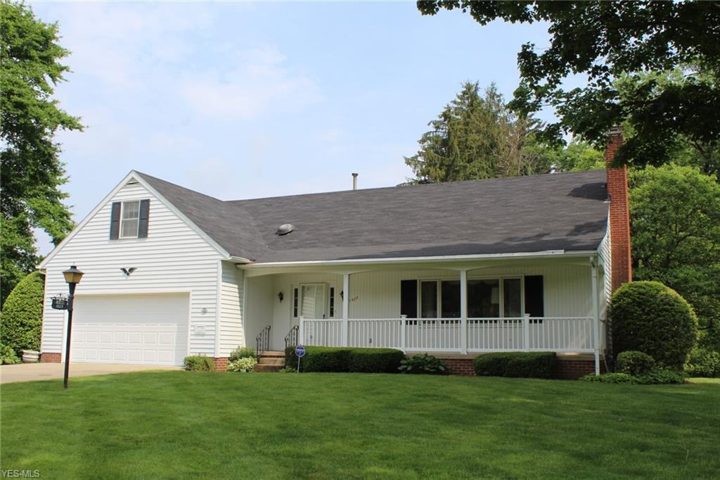 1527 Glenking Lane - Photo 1