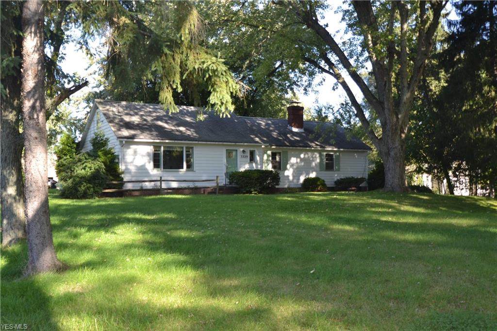 5229 East Boulevard - Photo 1