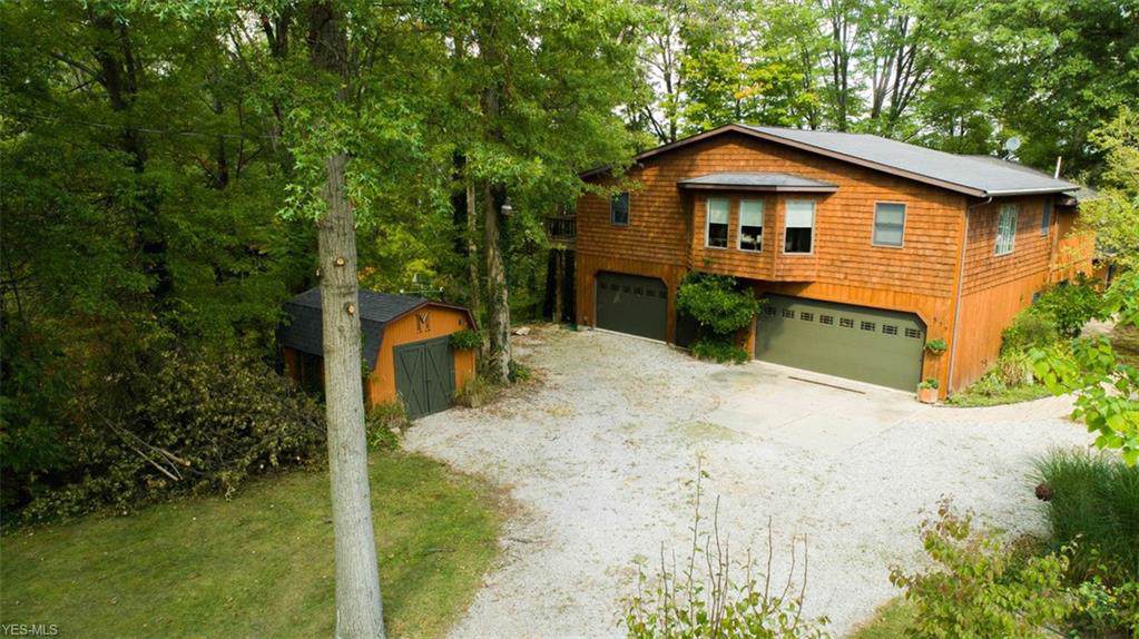 577 Driftwood Drive - Photo 1