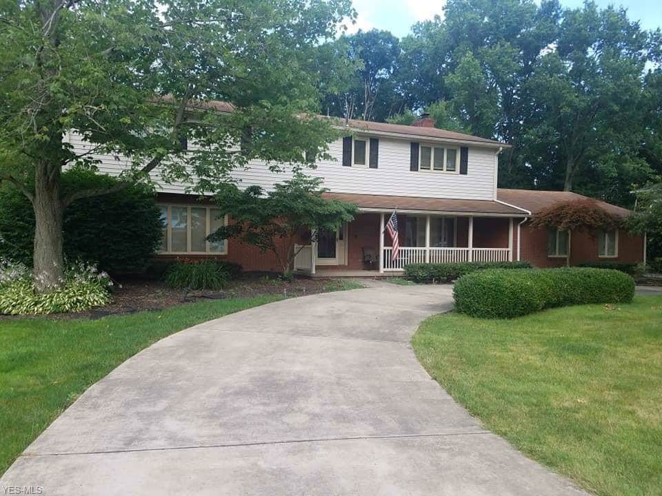 728 Wildwood Drive - Photo 1