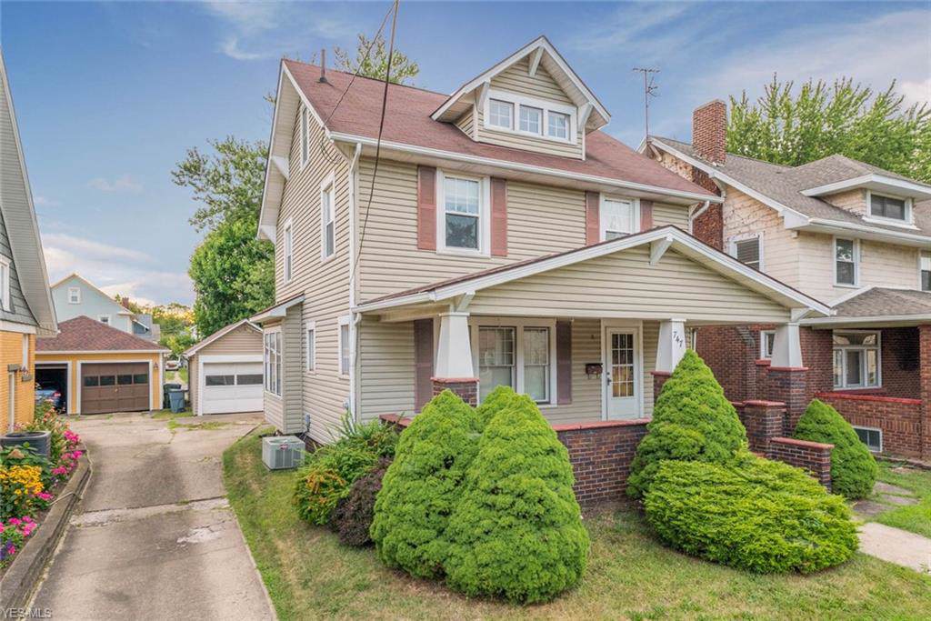 747 Haines Avenue - Photo 1