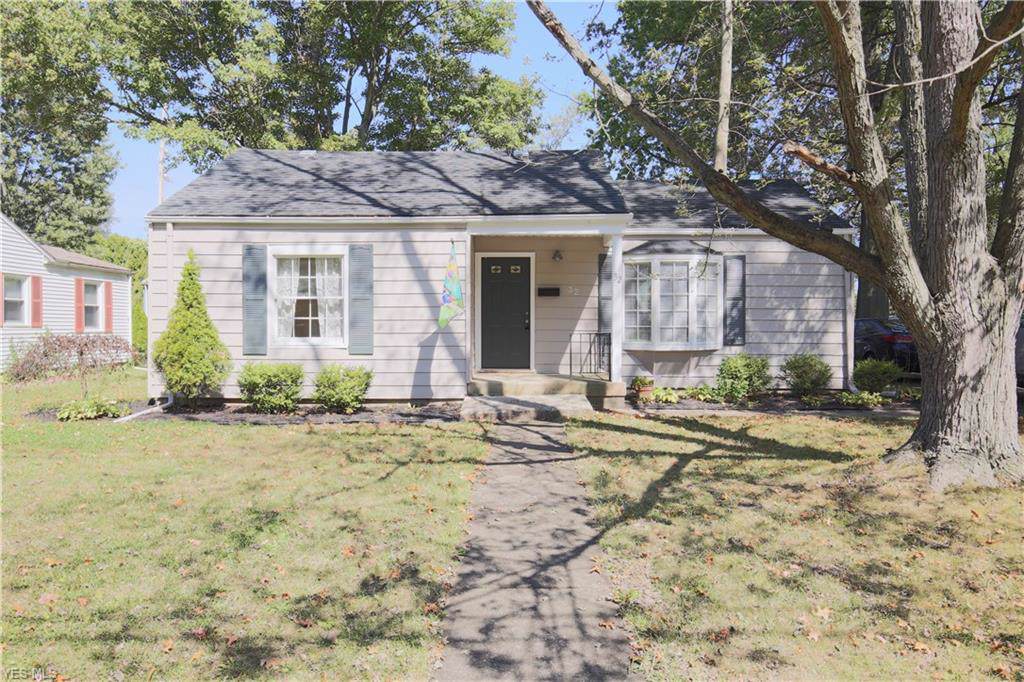 32 Lincoln Street - Photo 1