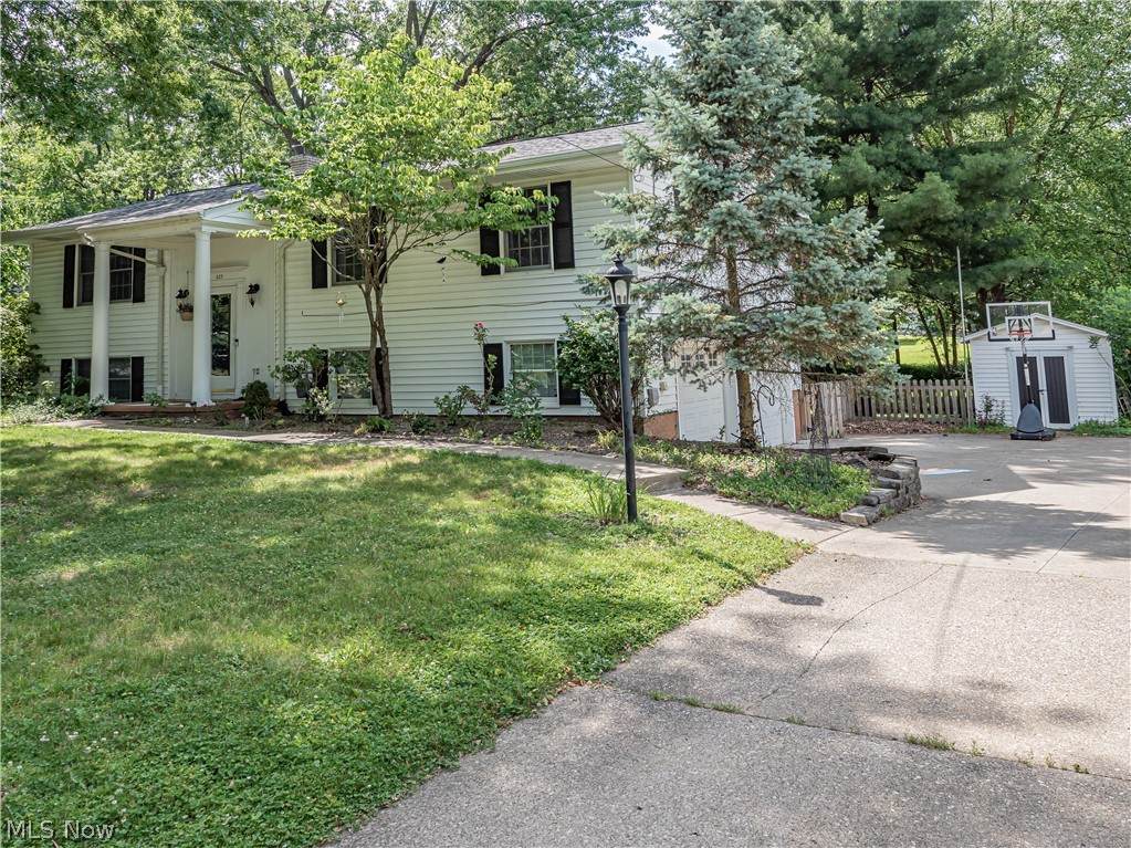 825 Damon Drive - Photo 1