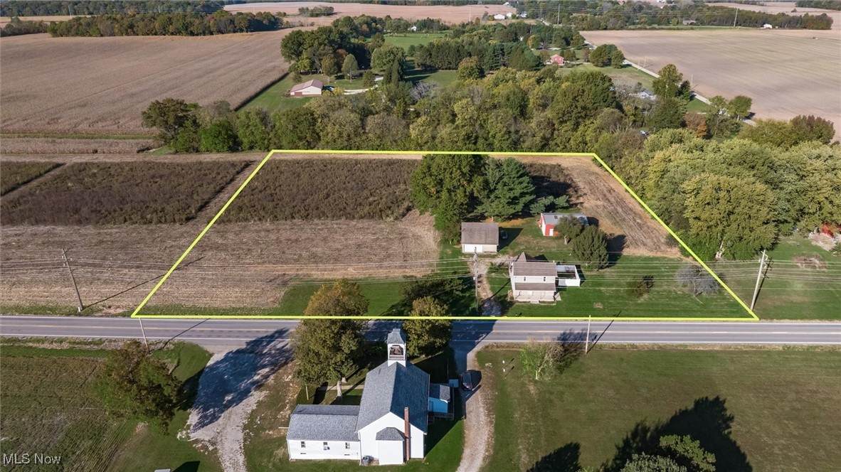 9915 Lancaster Newark Road - Photo 1