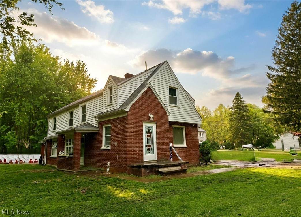557 North Avenue - Photo 1