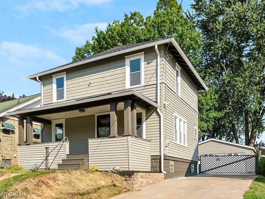 677 Eastland Avenue - Photo 1