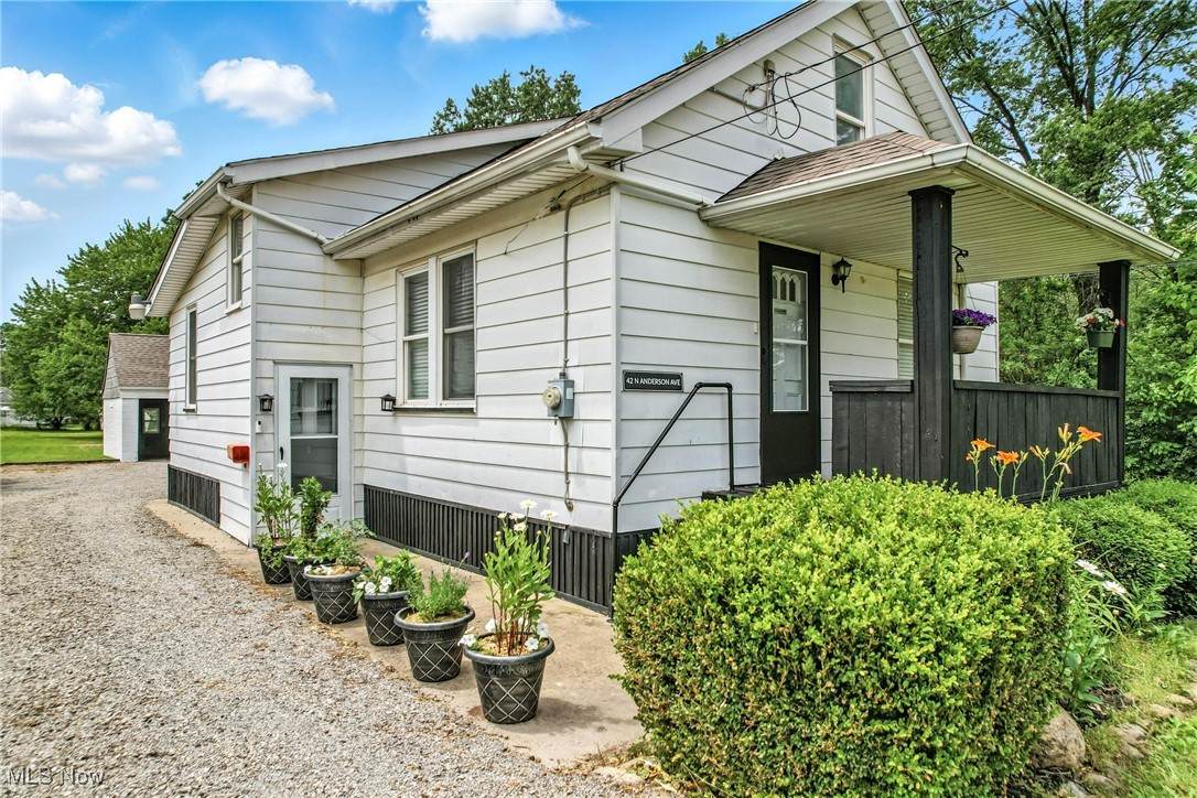 42 Anderson Road - Photo 1