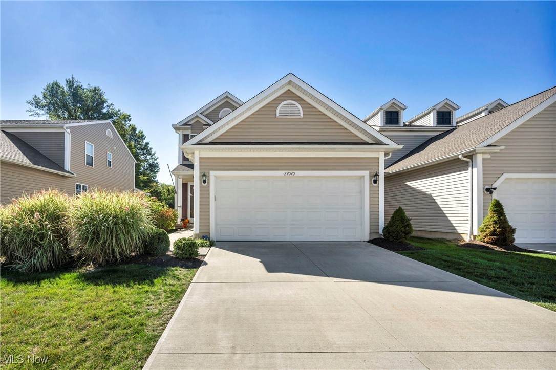 29090 Pembrooke Boulevard - Photo 1