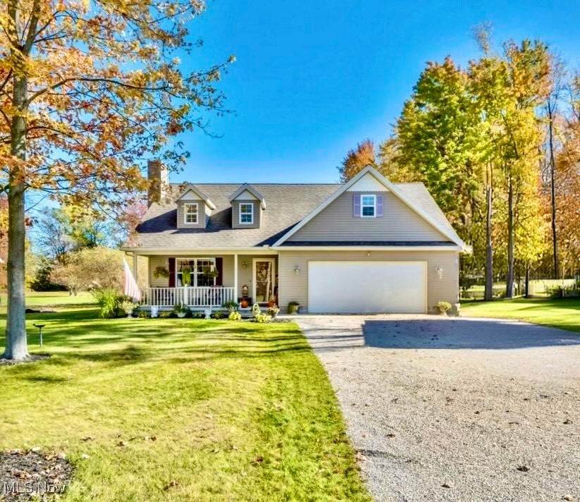 1073 Ashview Drive - Photo 1