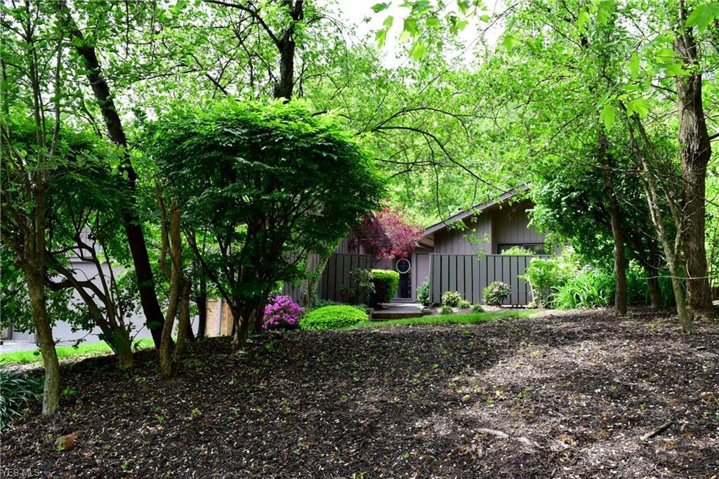 690 Windward Drive - Photo 1