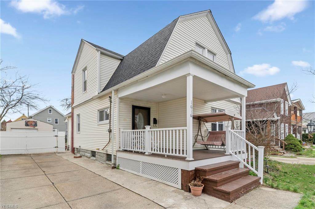 1616 Hopkins Avenue - Photo 1