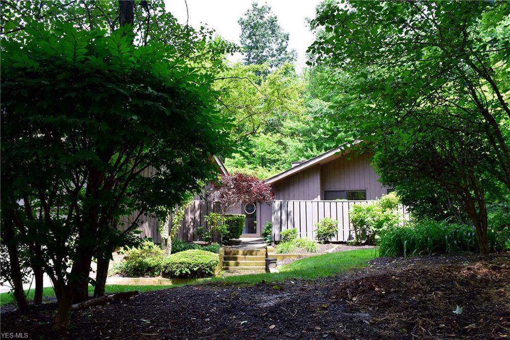 690 Windward Drive - Photo 1