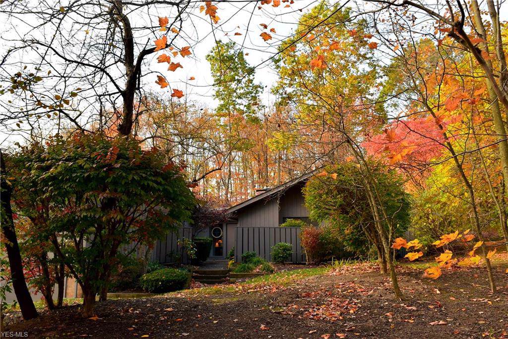 690 Windward Drive - Photo 1