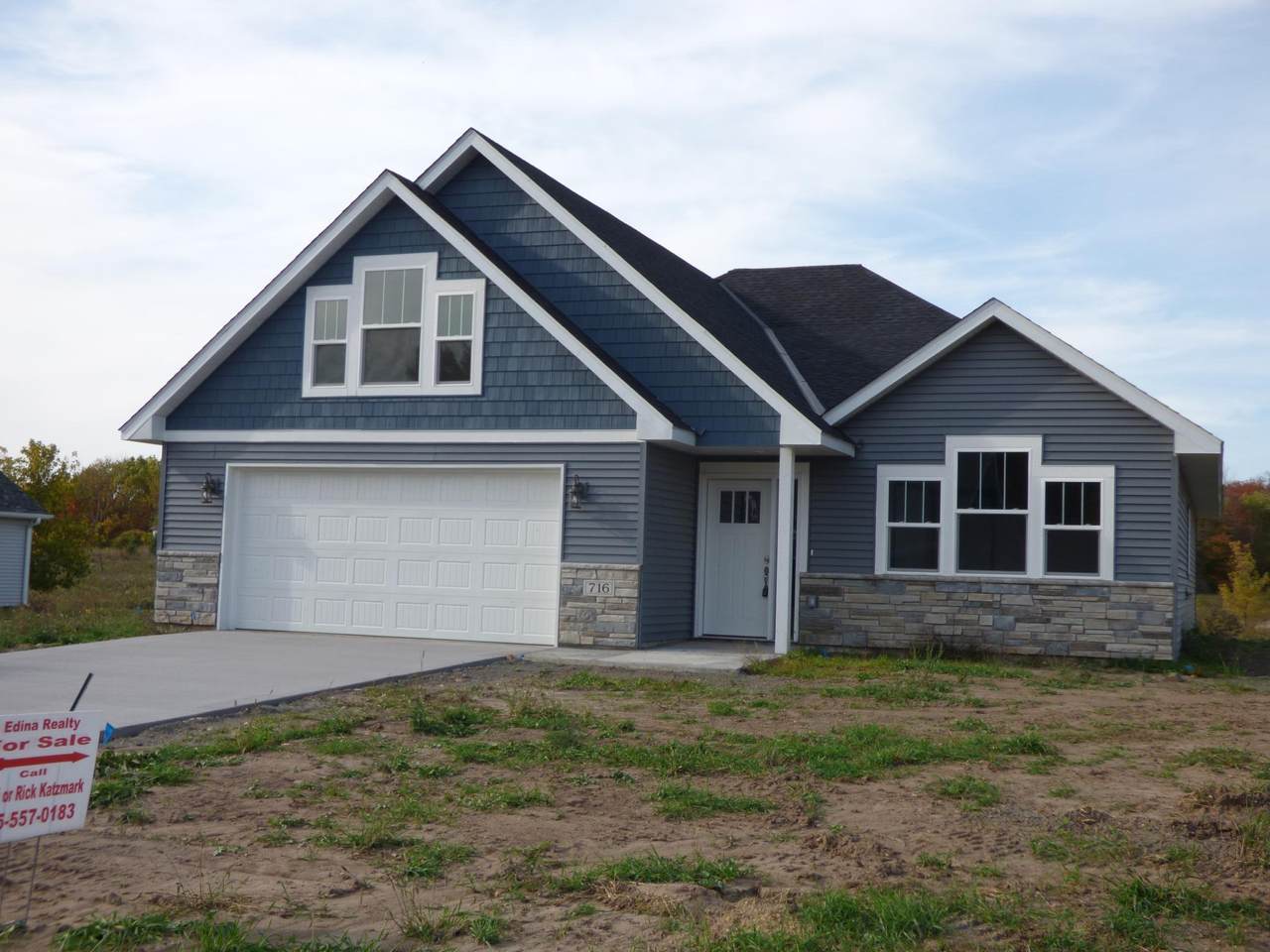 716 Hilltop Lane - Photo 1