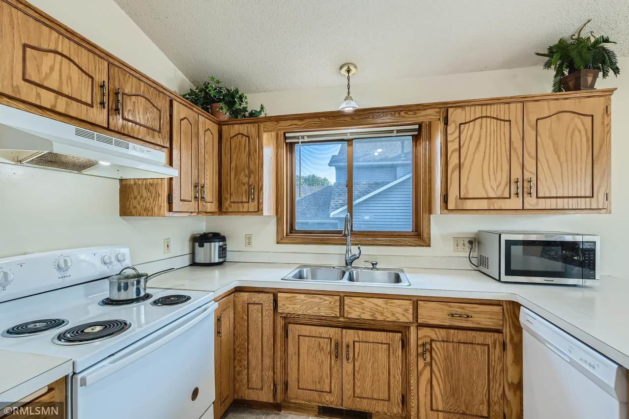 9031 Idaho Avenue - Photo 1