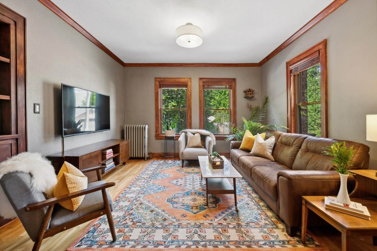 1812 Clinton Avenue - Photo 1