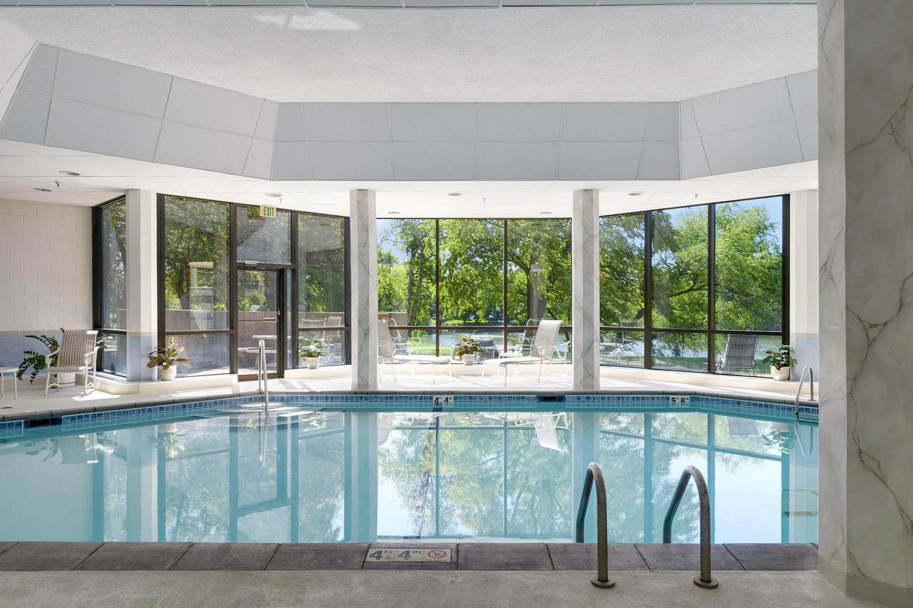 6566 France Avenue - Photo 1